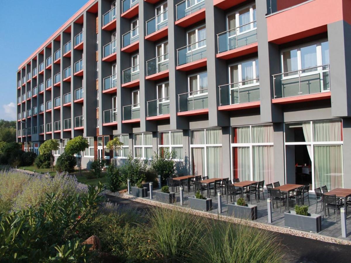 Hotel Panorama Теплице Екстериор снимка