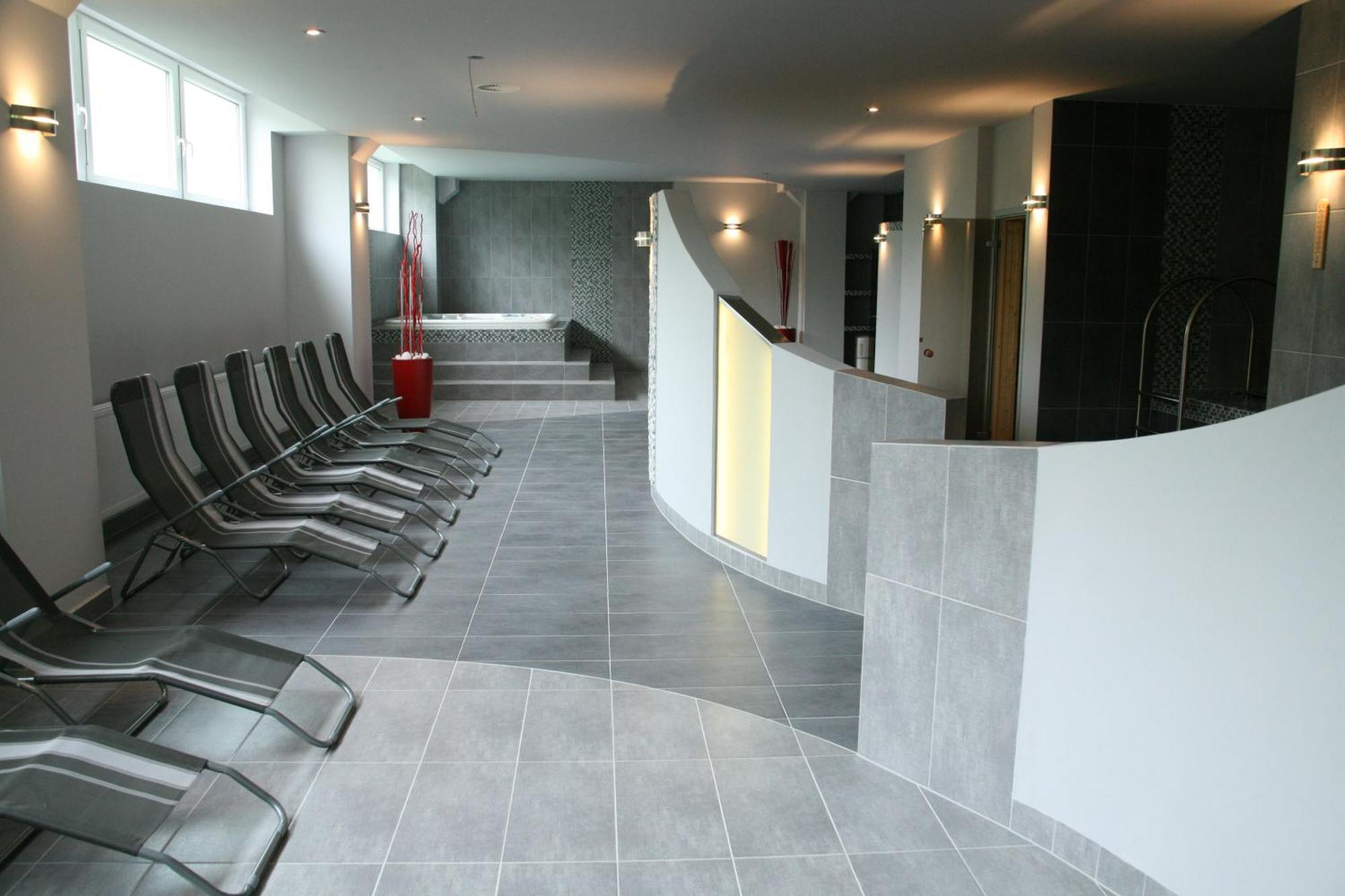 Hotel Panorama Теплице Екстериор снимка