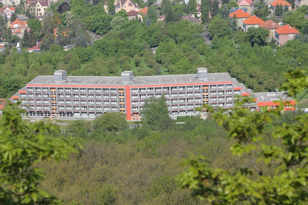 Hotel Panorama Теплице Екстериор снимка